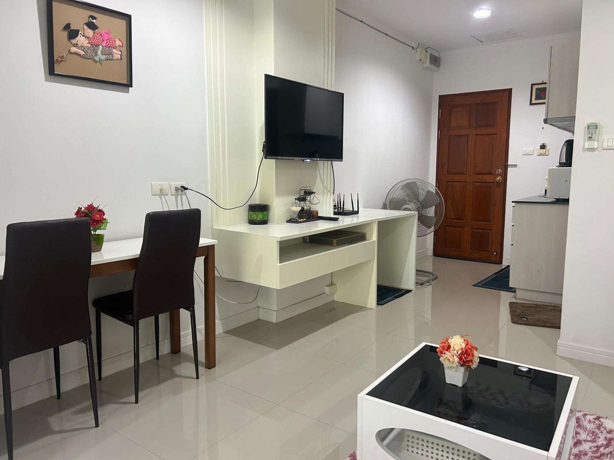Baan Klang Condo In Central Hua Hin Exterior photo
